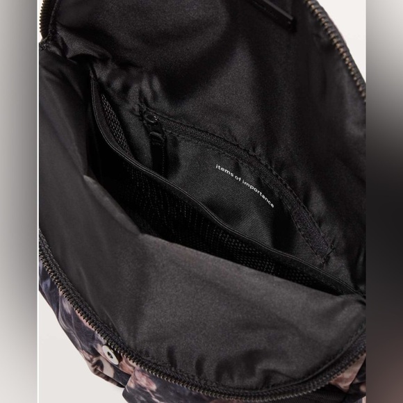 Lululemon Festival Bag II *5L Pink Purple Frosted Rose Multi / Black - Picture 13 of 14